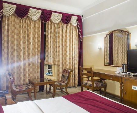 Sarao Hotel Mohali Ngoại thất bức ảnh